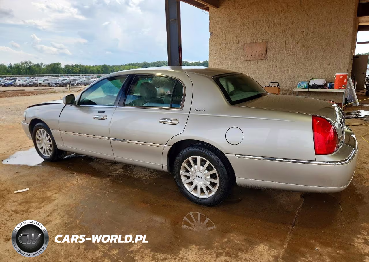 2006 Lincoln Town Car Signature VIN:1LNHM81V16Y621866 - 2