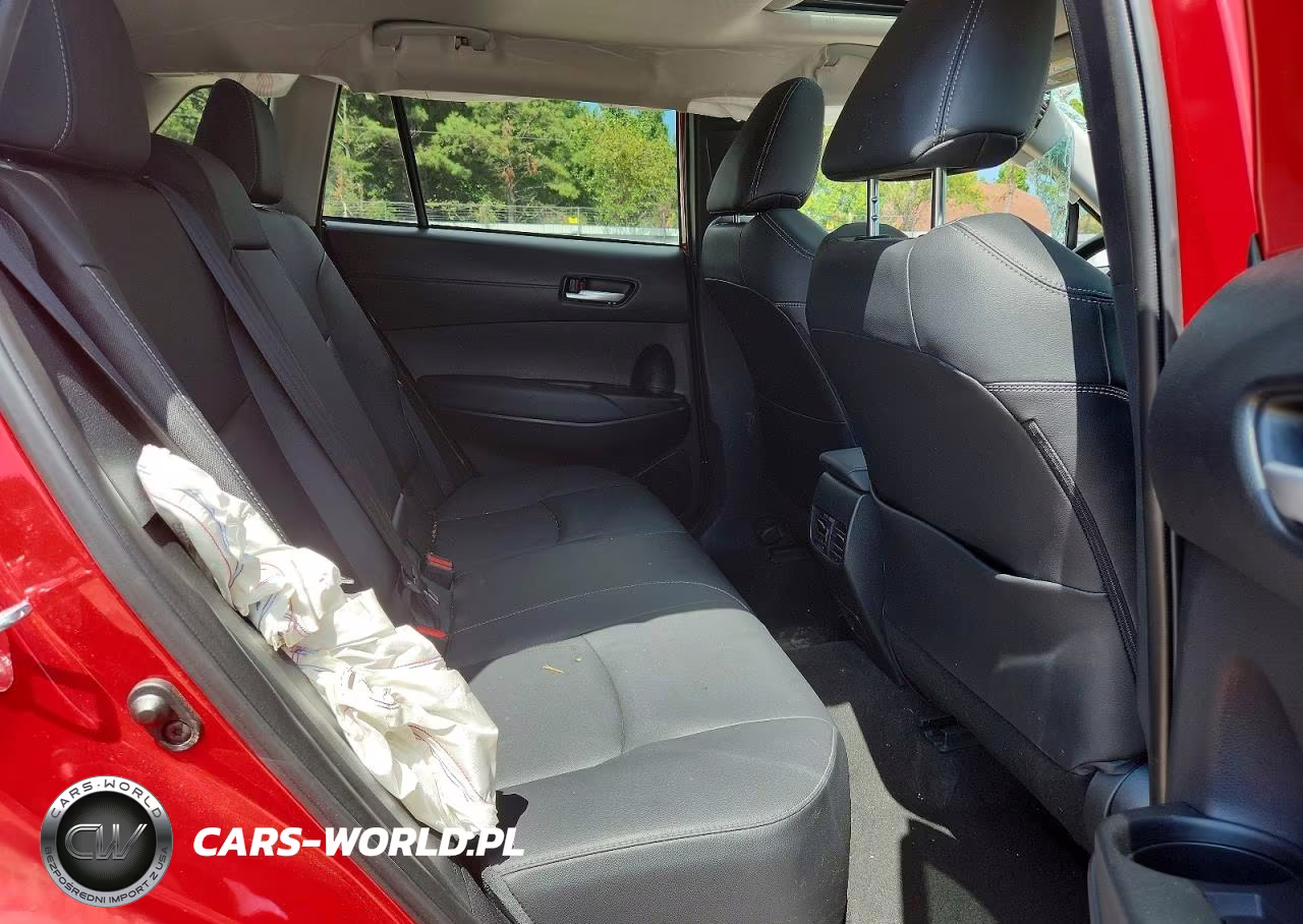 2022 Toyota Corolla Cross Xle VIN:7MUDAABG8NV011255 - 11