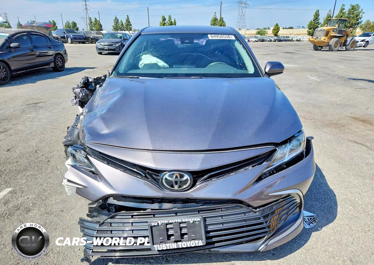 2021 Toyota Camry Le VIN:4T1C11AK1MU418304 - 5
