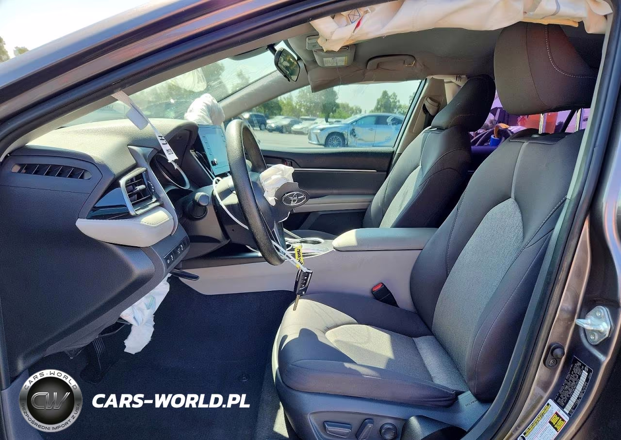 2021 Toyota Camry Le VIN:4T1C11AK1MU418304 - 7