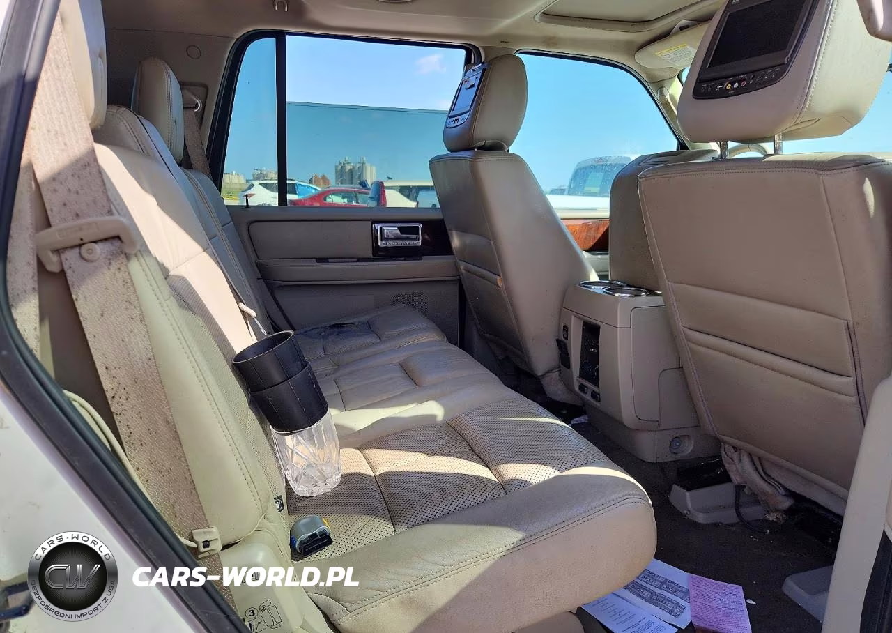 2011 Lincoln Navigator VIN:5LMJJ2H56BEJ07016 - 10