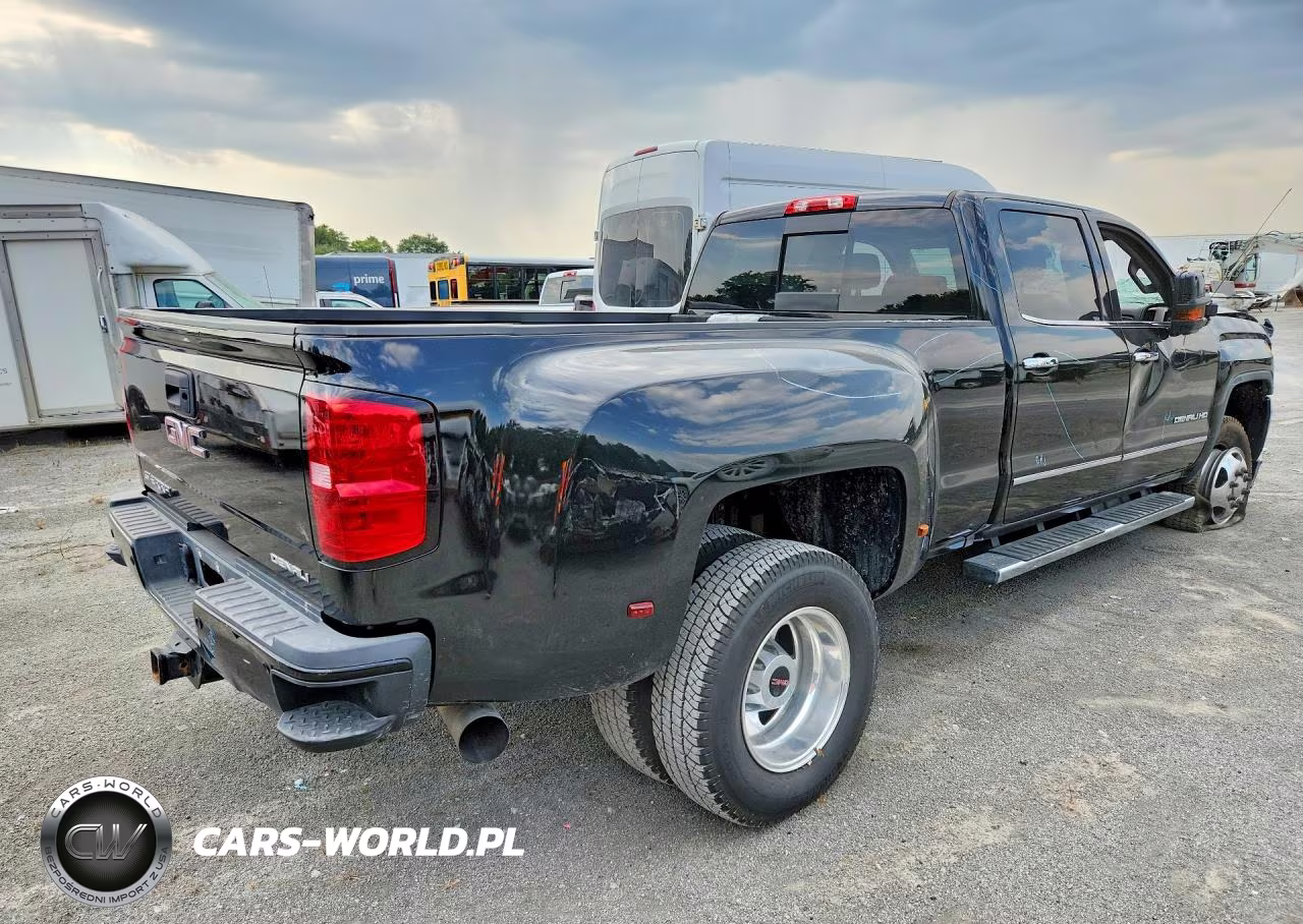2019 GMC Sierra K3500 Denali VIN:1GT42WEY2KF235271 - 3