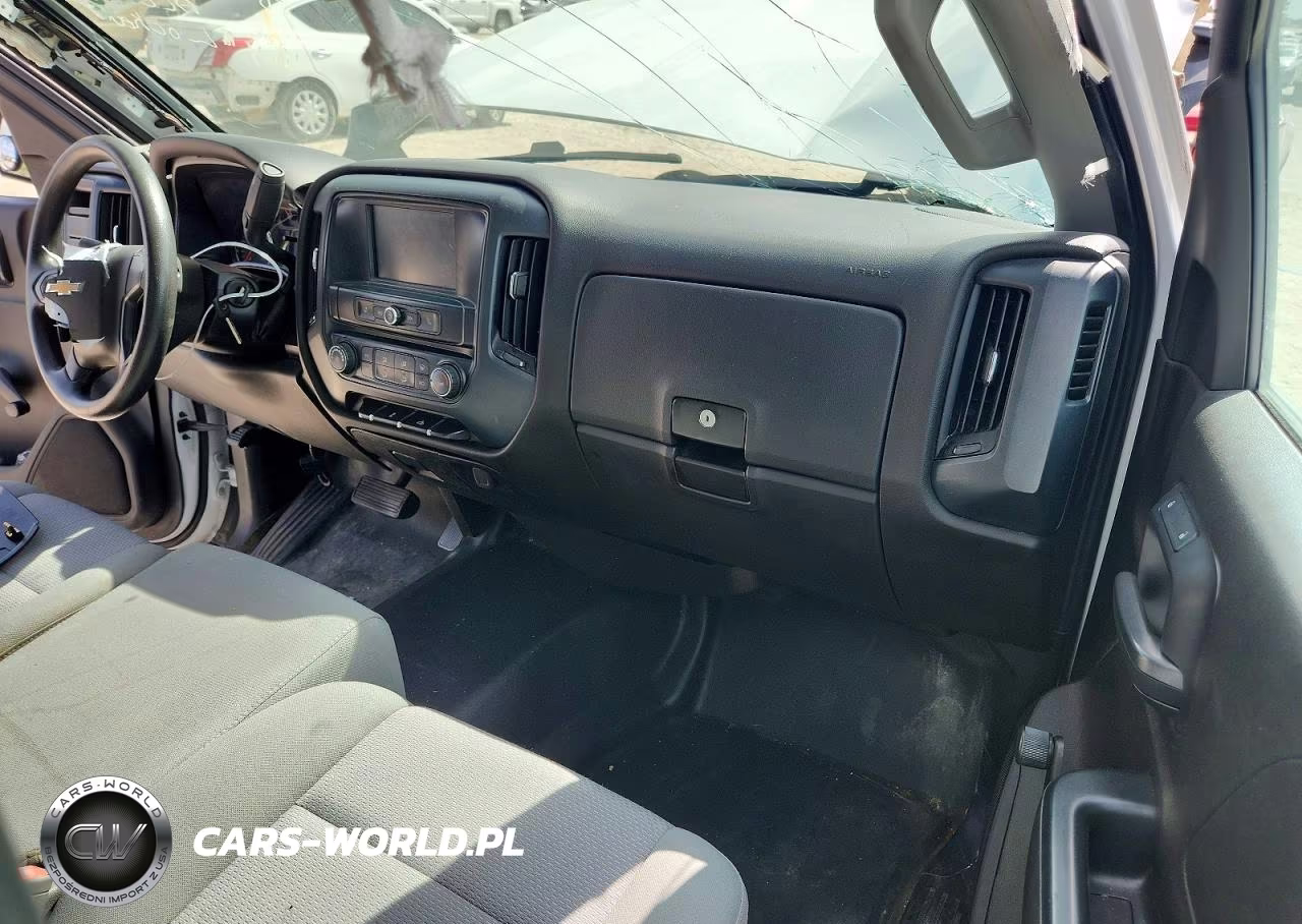 2018 Chevrolet Silverado C1500 VIN:1GCNCNEH7JZ377558 - 10