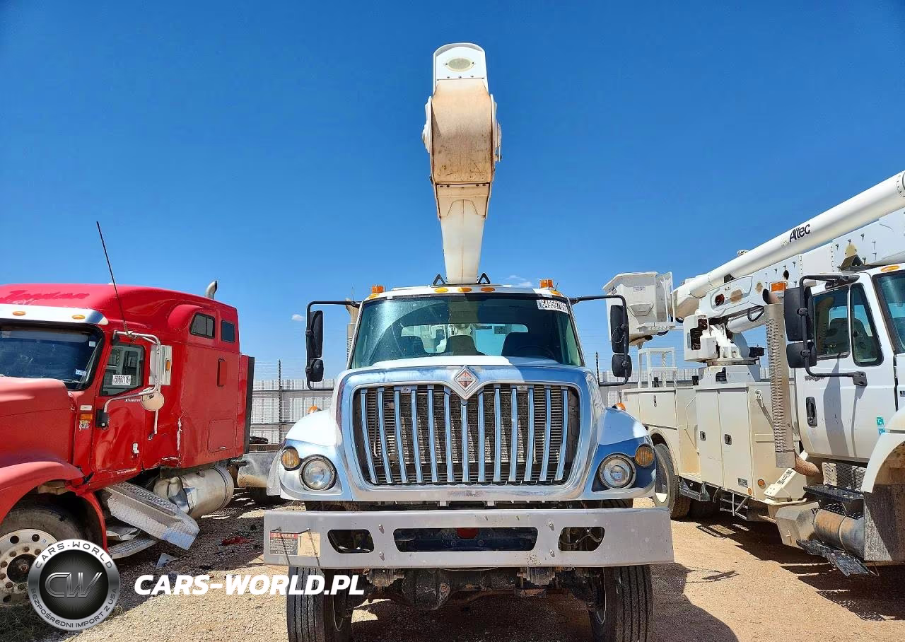 2016 International 7300 Bucket Truck VIN:3HAWBMMN2GL013245 - 5
