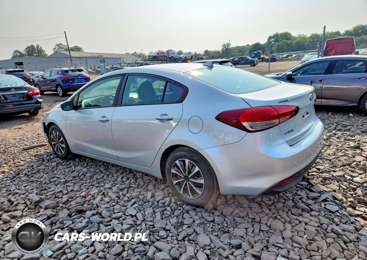 2018 Kia Forte Lx VIN:3KPFK4A78JE284302 - 2