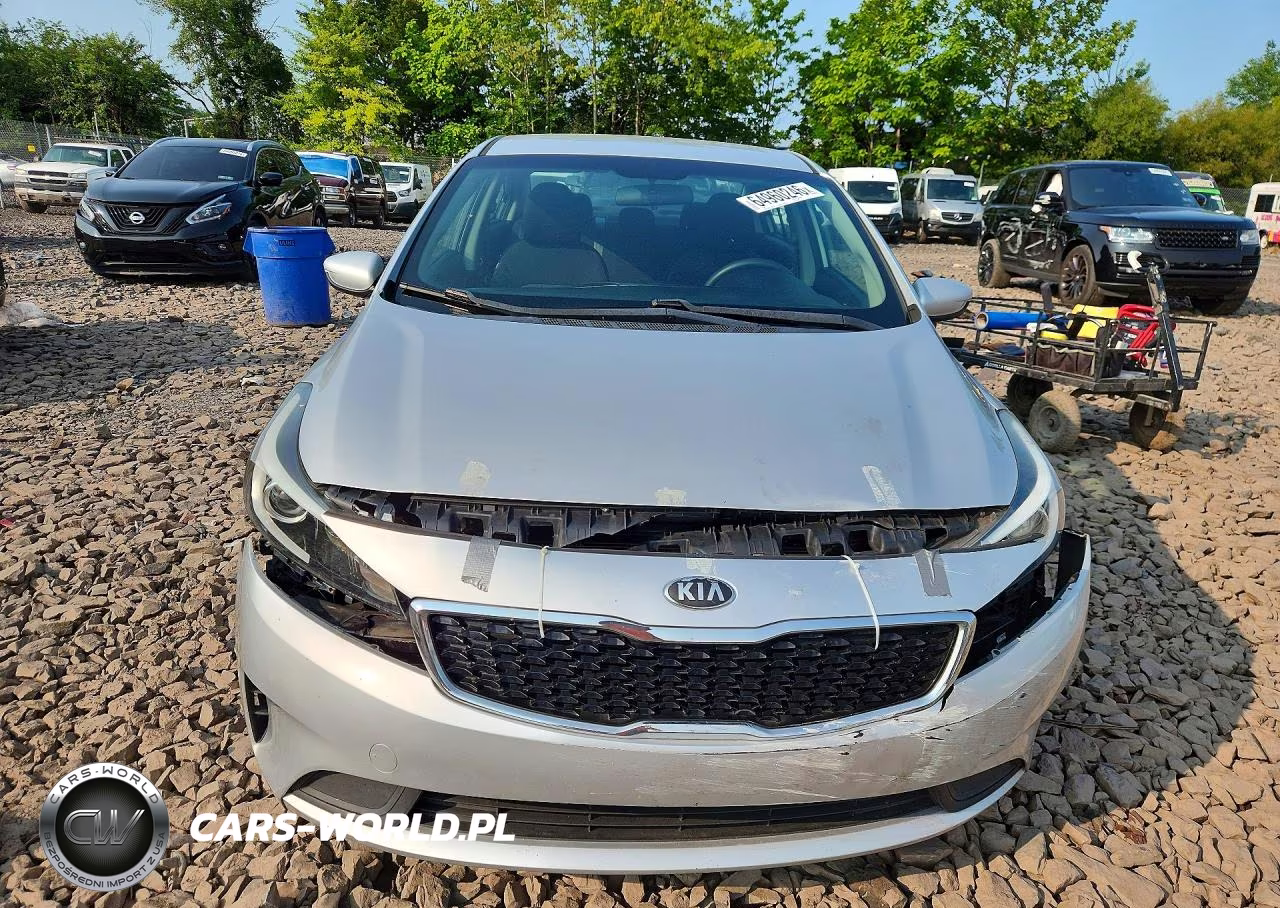 2018 Kia Forte Lx VIN:3KPFK4A78JE284302 - 5