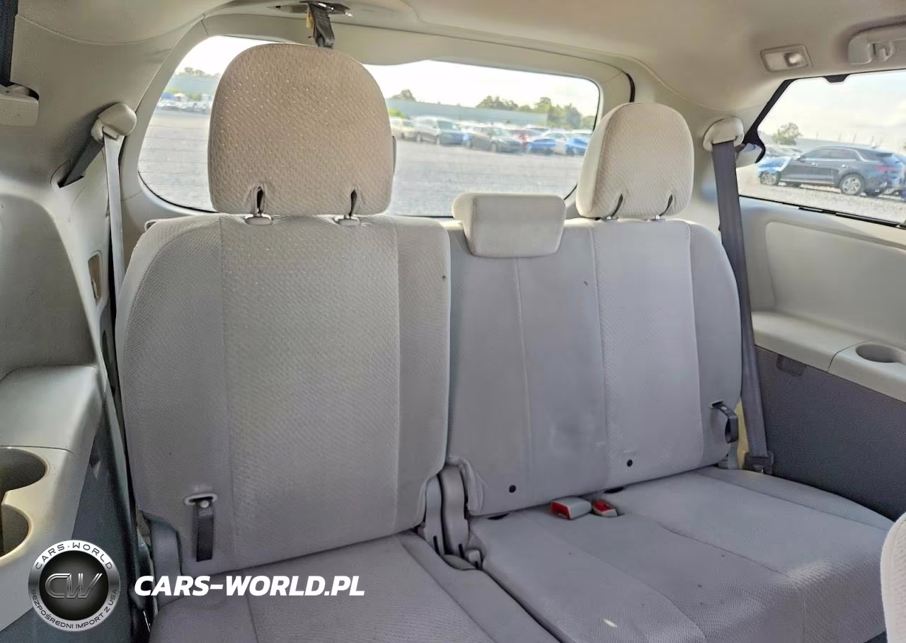 2014 Toyota Sienna Le VIN:5TDKK3DCXES451885 - 10
