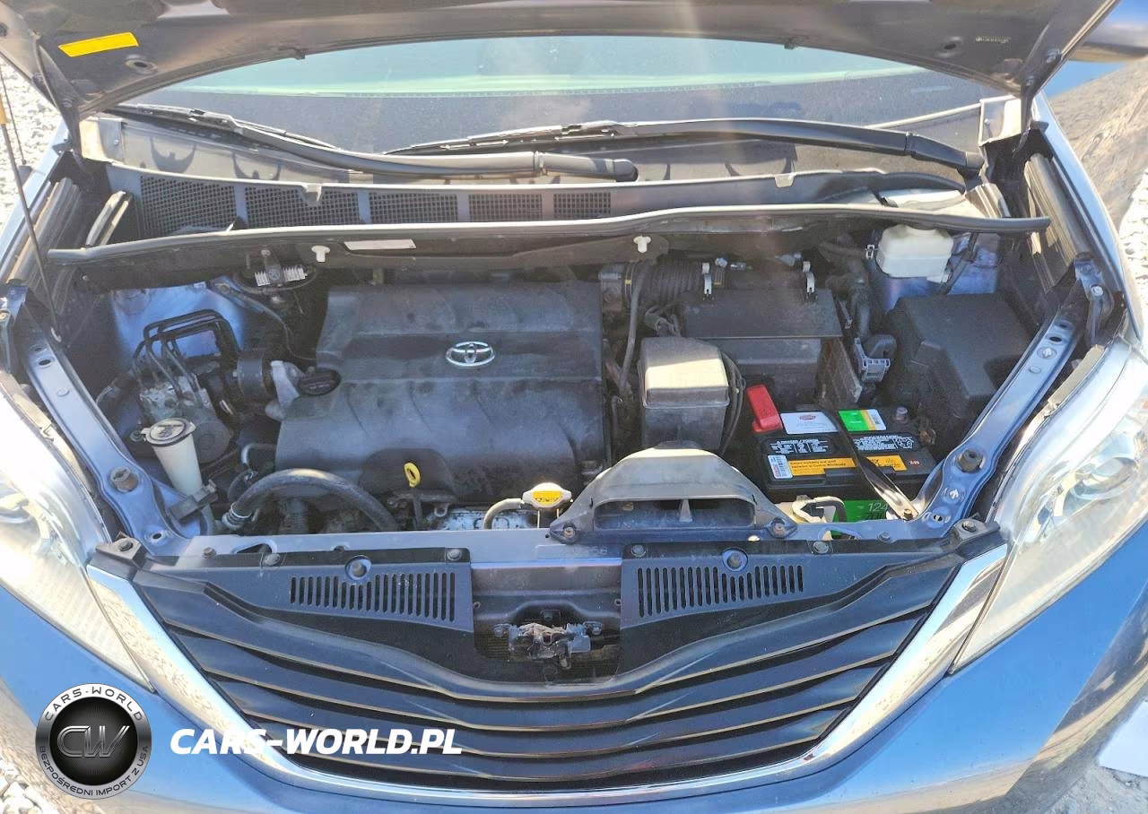 2014 Toyota Sienna Le VIN:5TDKK3DCXES451885 - 12