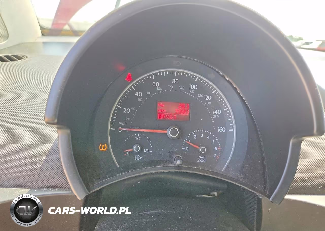 2009 Volkswagen New Beetle S VIN:3VWPW31C59M514943 - 9