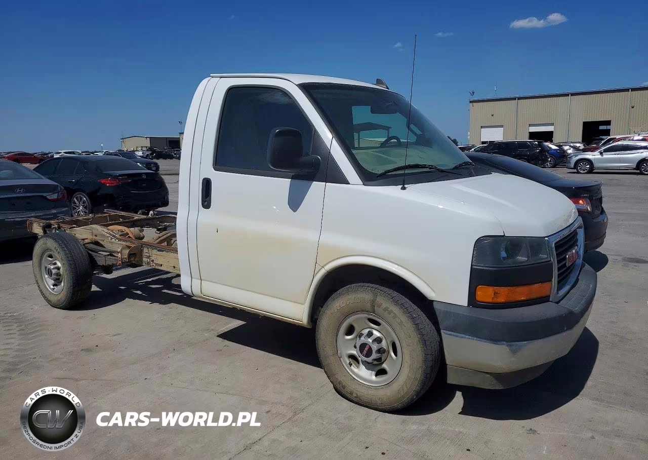 2020 GMC Savana Cutaway G3500 VIN:1GD07RFG3L1275702 - 4
