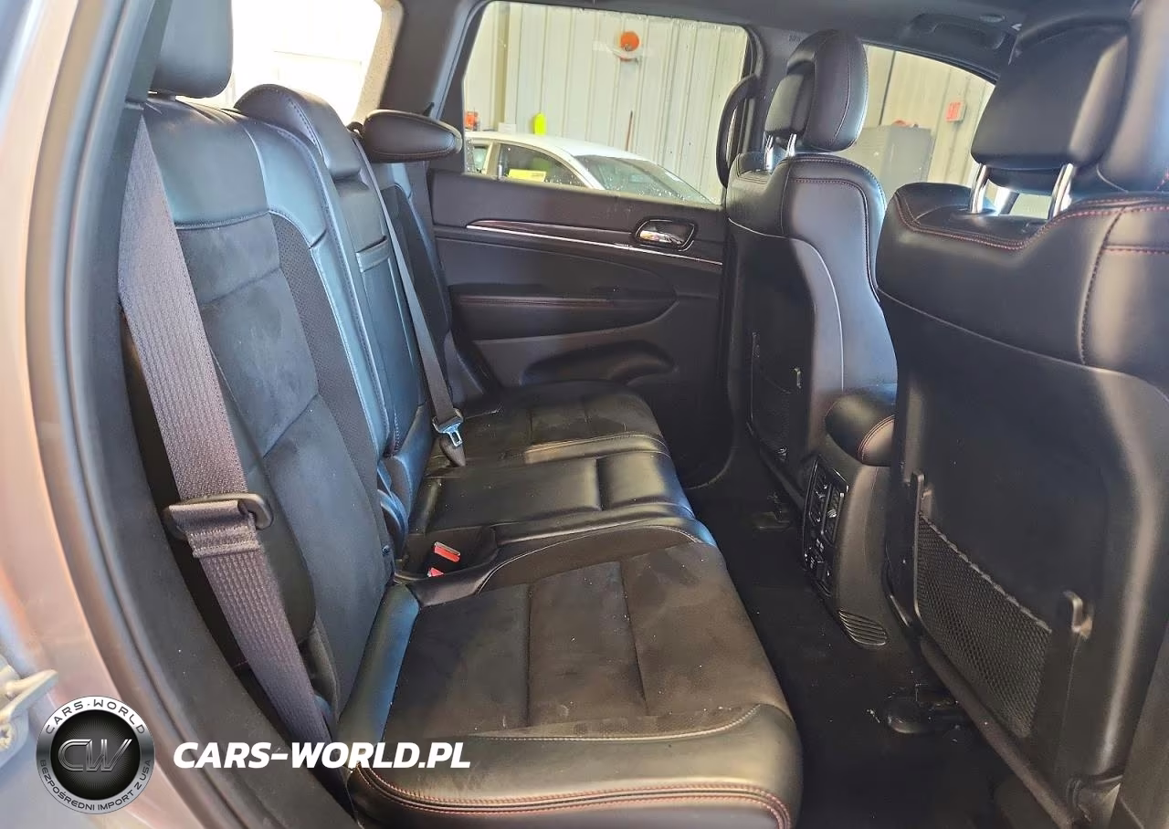 2019 Jeep Grand Cherokee Trailhawk VIN:1C4RJFLG1KC700630 - 11