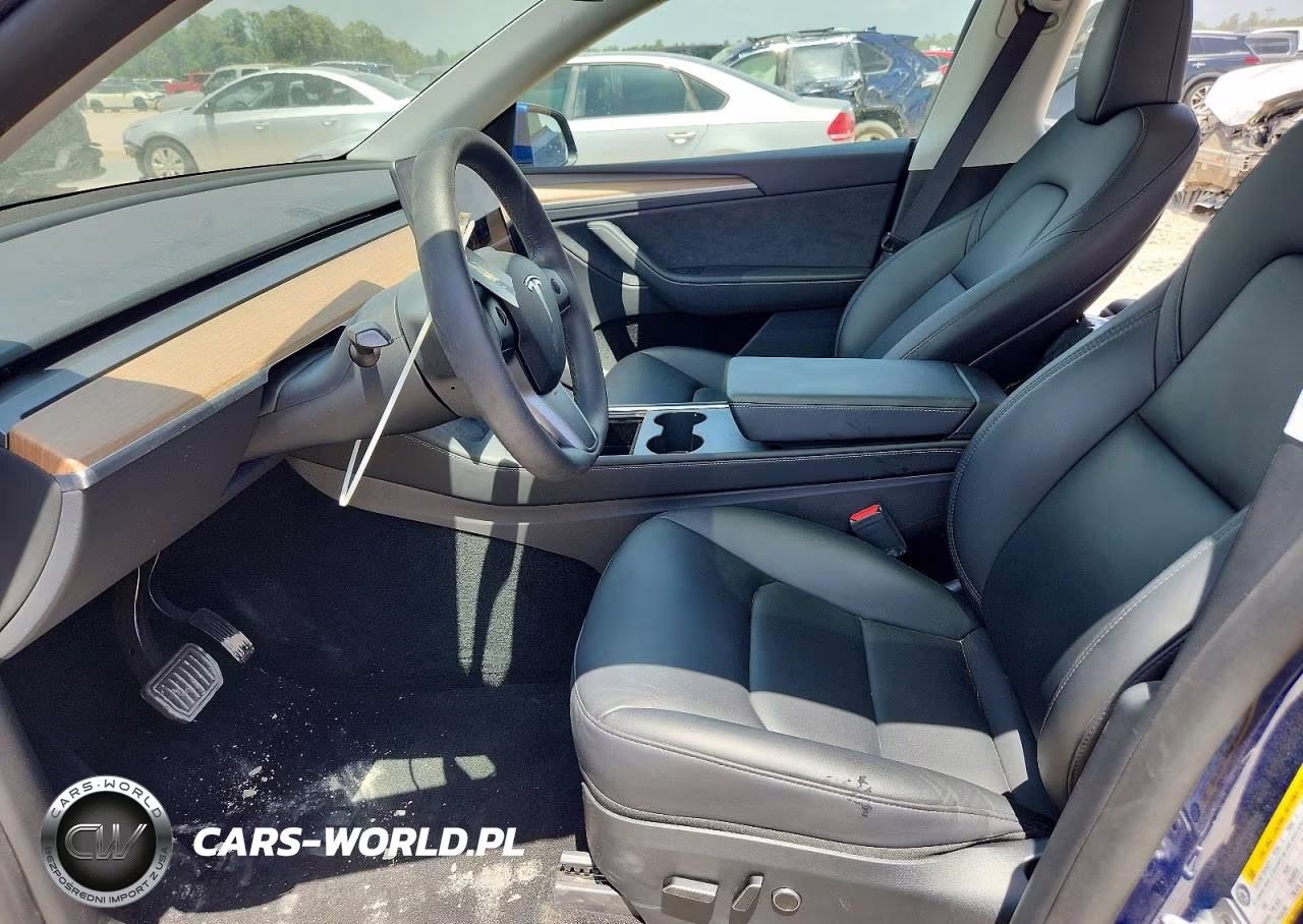 2023 Tesla Model Y VIN:7SAYGDEE6PA148160 - 7