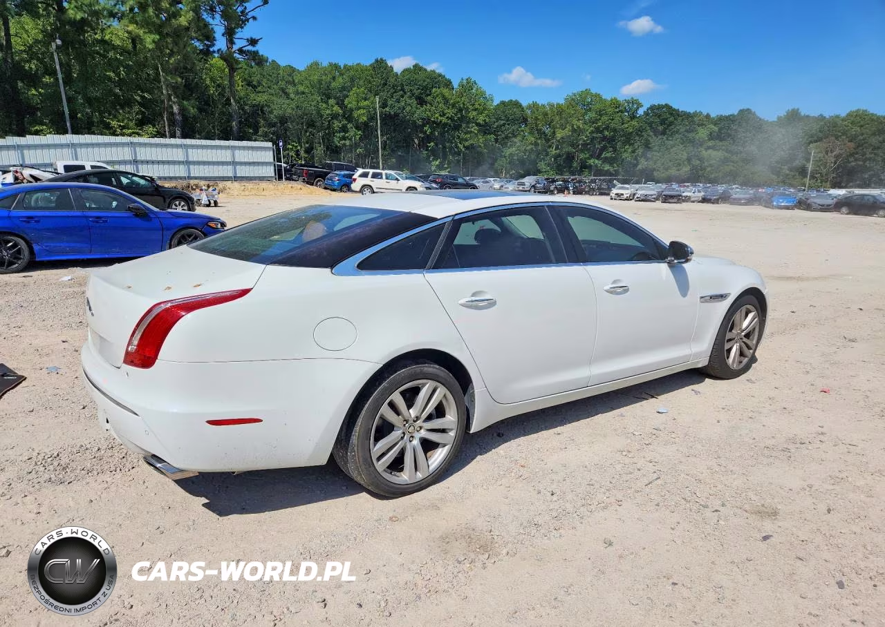 2012 Jaguar Xjl VIN:SAJWA2GB5CLV32147 - 3
