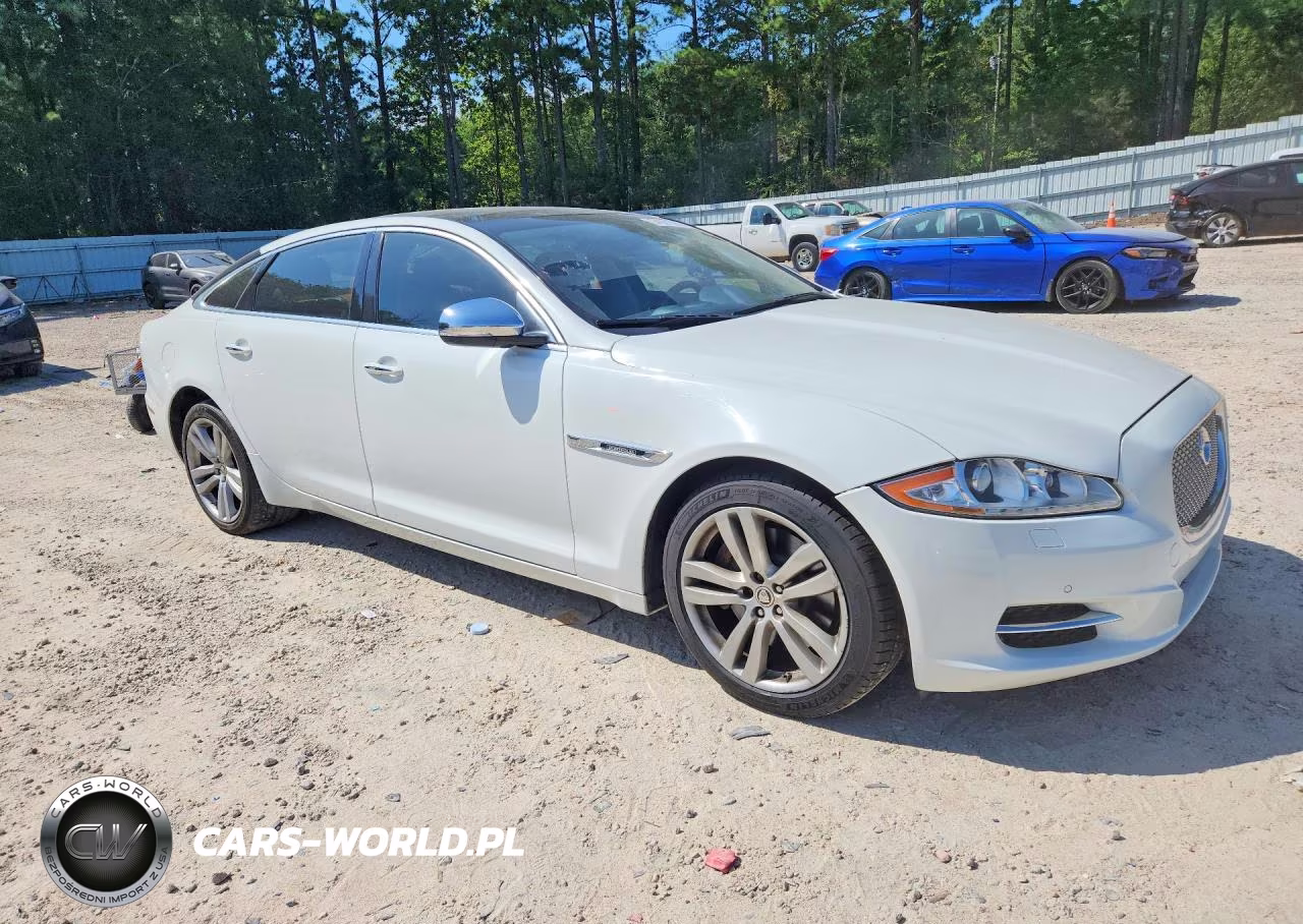 2012 Jaguar Xjl VIN:SAJWA2GB5CLV32147 - 4