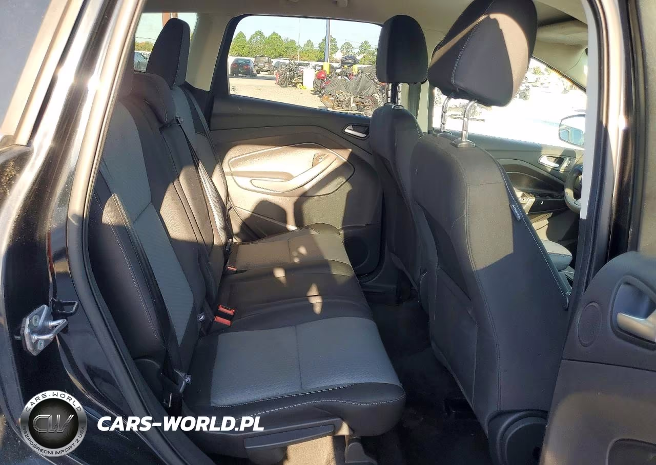 2017 Ford Escape Se VIN:1FMCU0GD1HUC84605 - 11