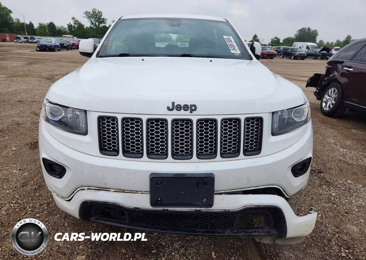 2015 Jeep Grand Cherokee Laredo VIN:1C4RJFAG6FC680173 - 5