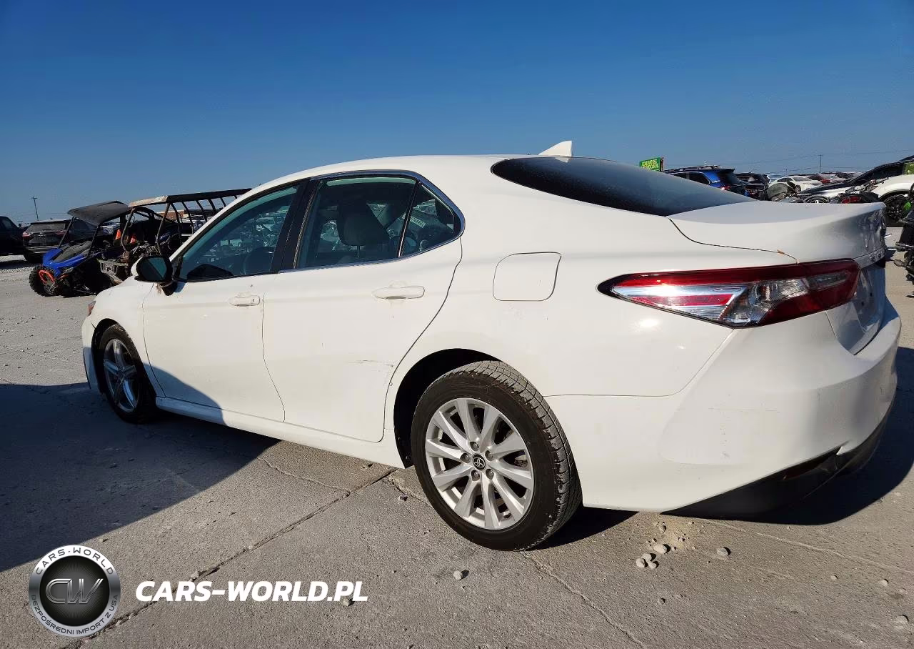 2020 Toyota Camry Le VIN:4T1C11AK5LU950508 - 2