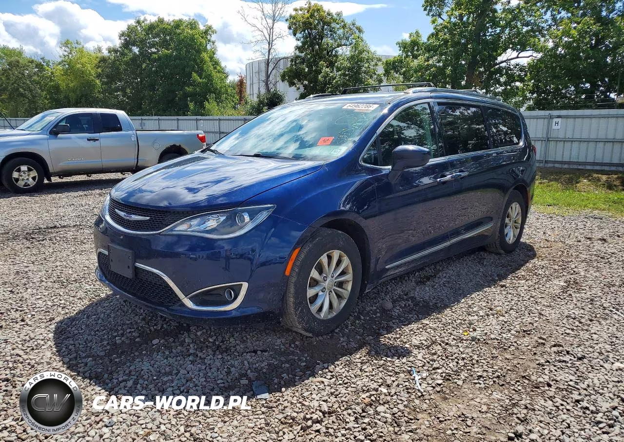 2018 Chrysler Pacifica Touring L – zdjęcie 1 z 13