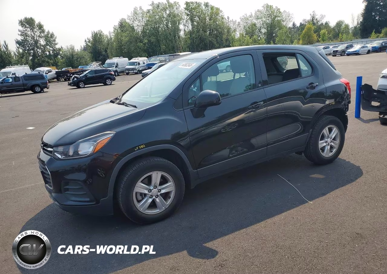 2019 Chevrolet Trax Ls VIN:3GNCJNSB7KL216107 - 1