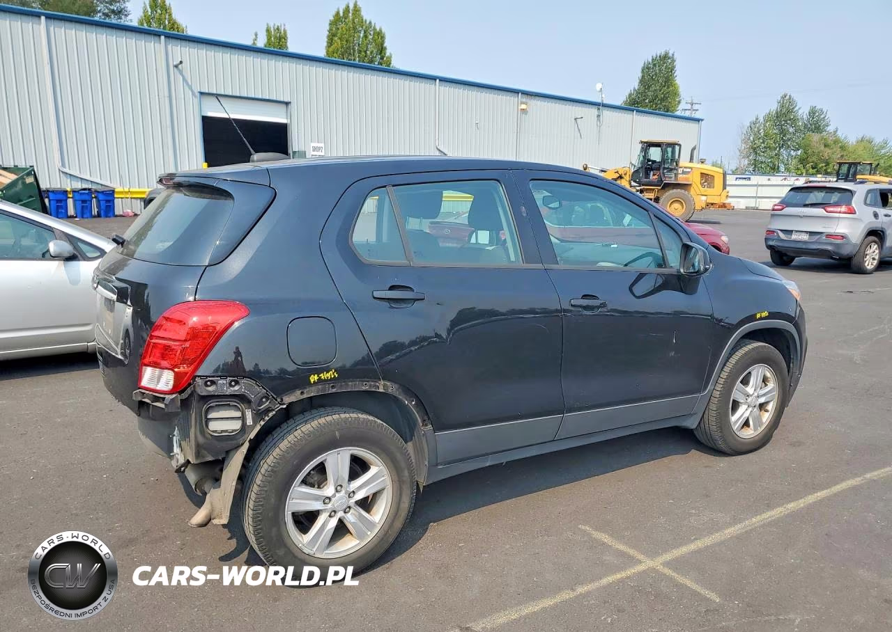 2019 Chevrolet Trax Ls VIN:3GNCJNSB7KL216107 - 3