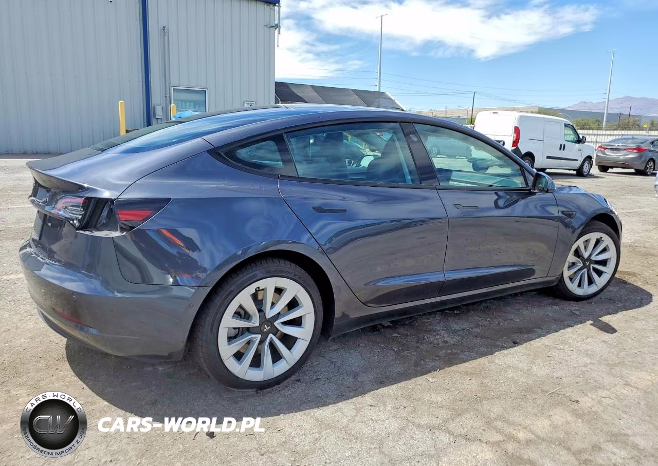 2021 Tesla Model 3 VIN:5YJ3E1EA0MF072085 - 3
