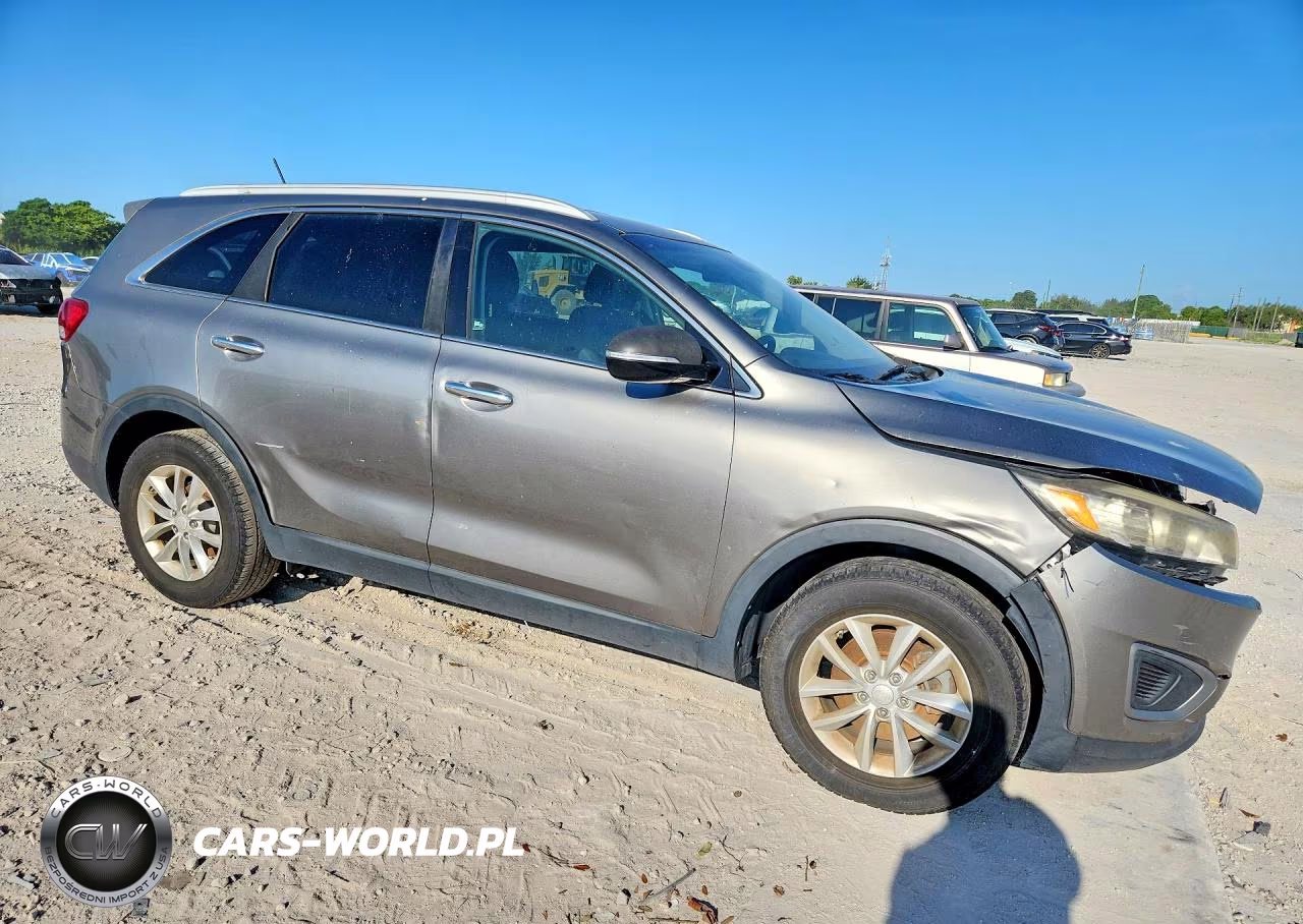 2016 Kia Sorento Lx VIN:5XYPG4A36GG091497 - 4