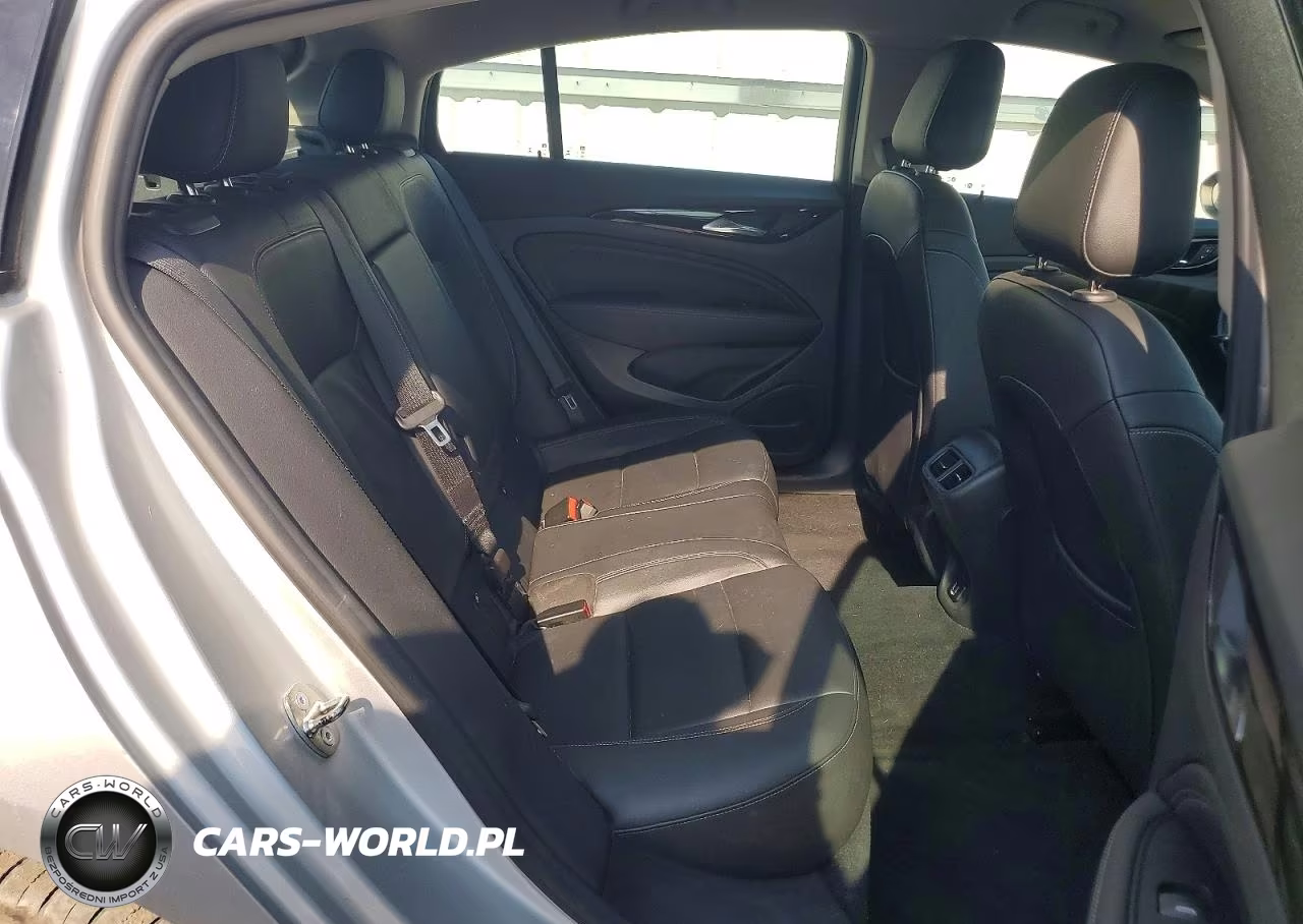 2018 Buick Regal Sportback Essence VIN:W04GR6SX5J1080158 - 10