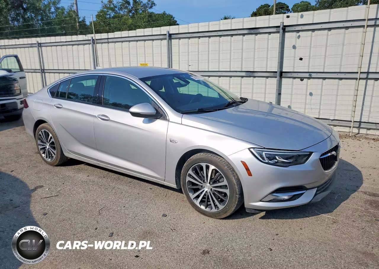 2018 Buick Regal Sportback Essence VIN:W04GR6SX5J1080158 - 4