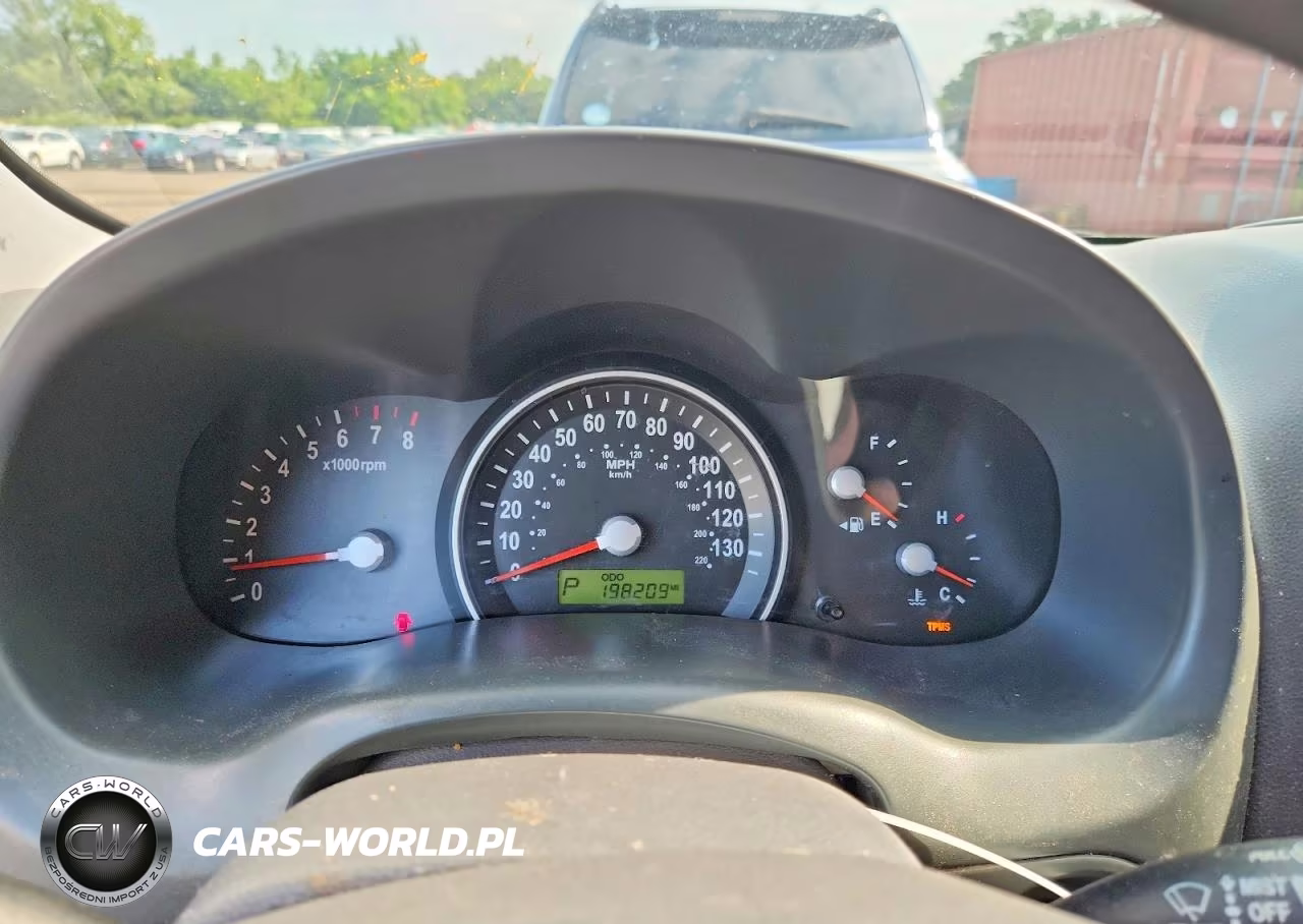 2010 Kia Sedona Lx VIN:KNDMG4C31A6341884 - 9