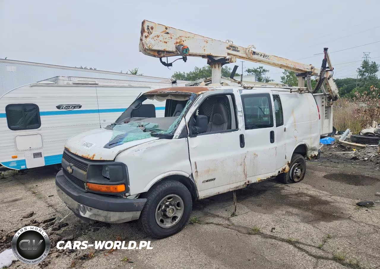 2006 Chevrolet Express 3500 Van With Bucket Lift