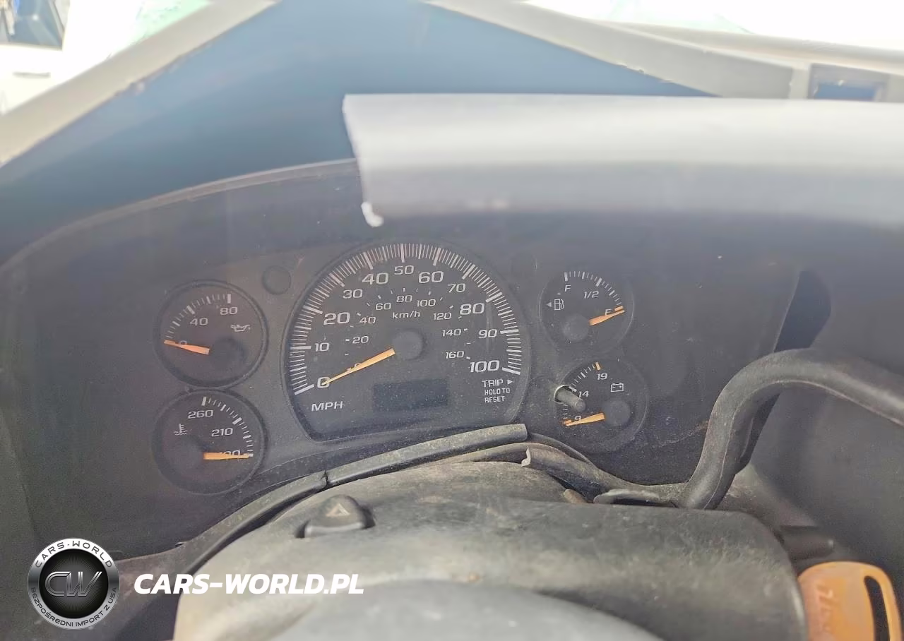 2006 Chevrolet Express 3500 Van With Bucket Lift VIN:1GCHG35UX61186211 - 9