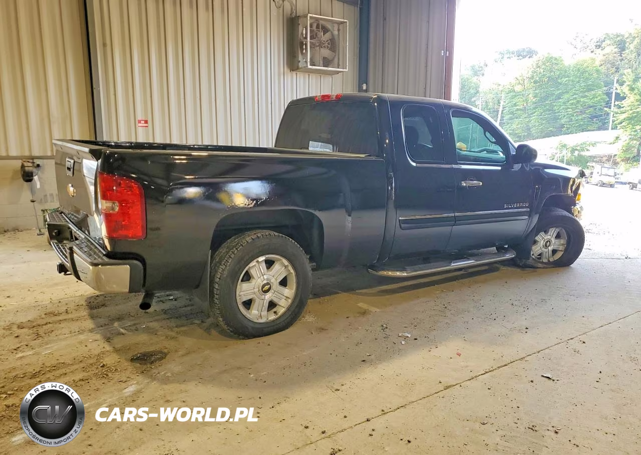 2013 Chevrolet Silverado K1500 Lt VIN:1GCRKSE75DZ280924 - 3