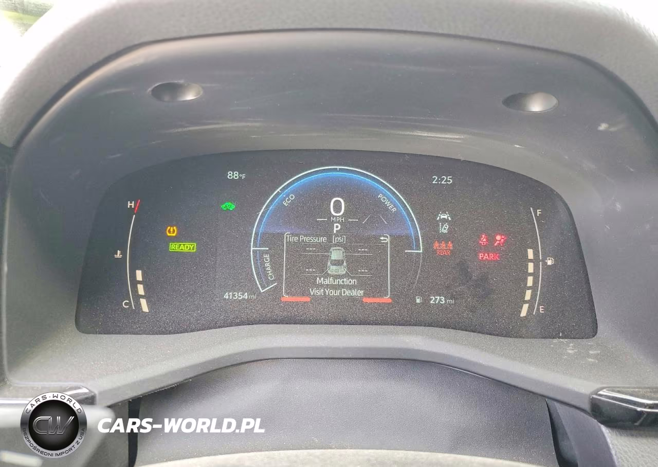 2025 Toyota Camry Se VIN:4T1DAACK3SU615182 - 9