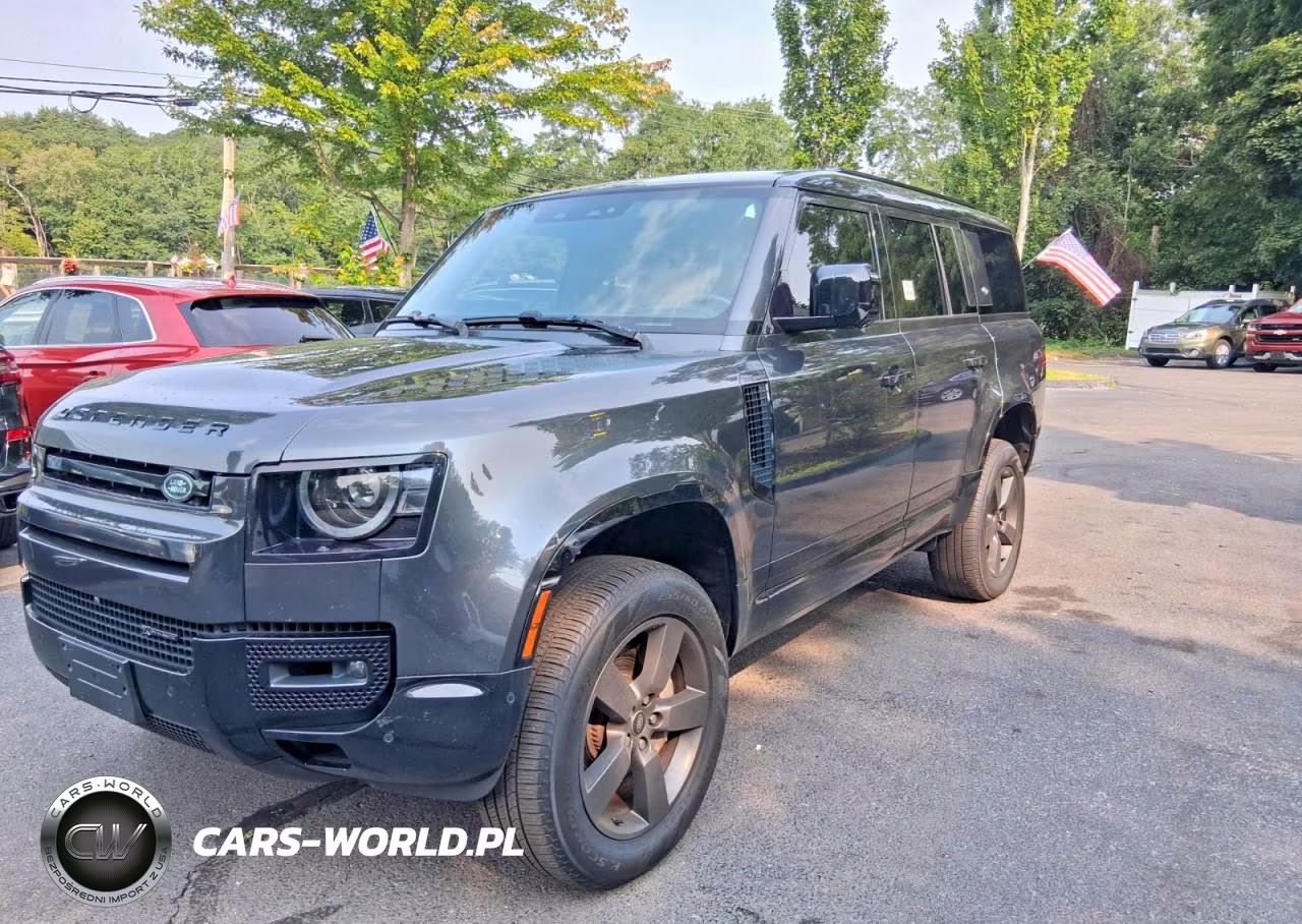 2023 Land Rover Defender 130 X-Dynamic Se