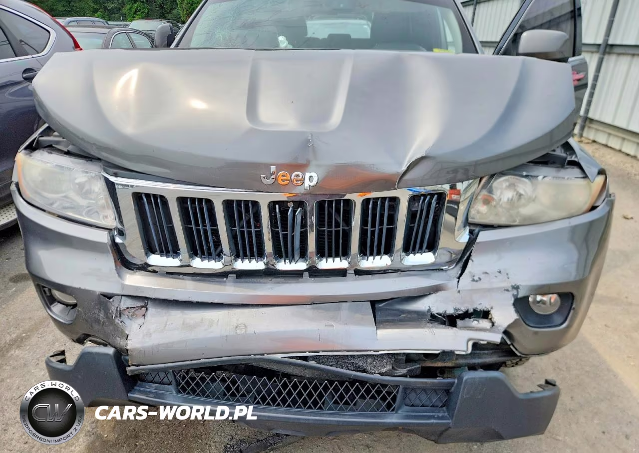2012 Jeep Grand Cherokee Laredo VIN:1C4RJFAG5CC277099 - 12