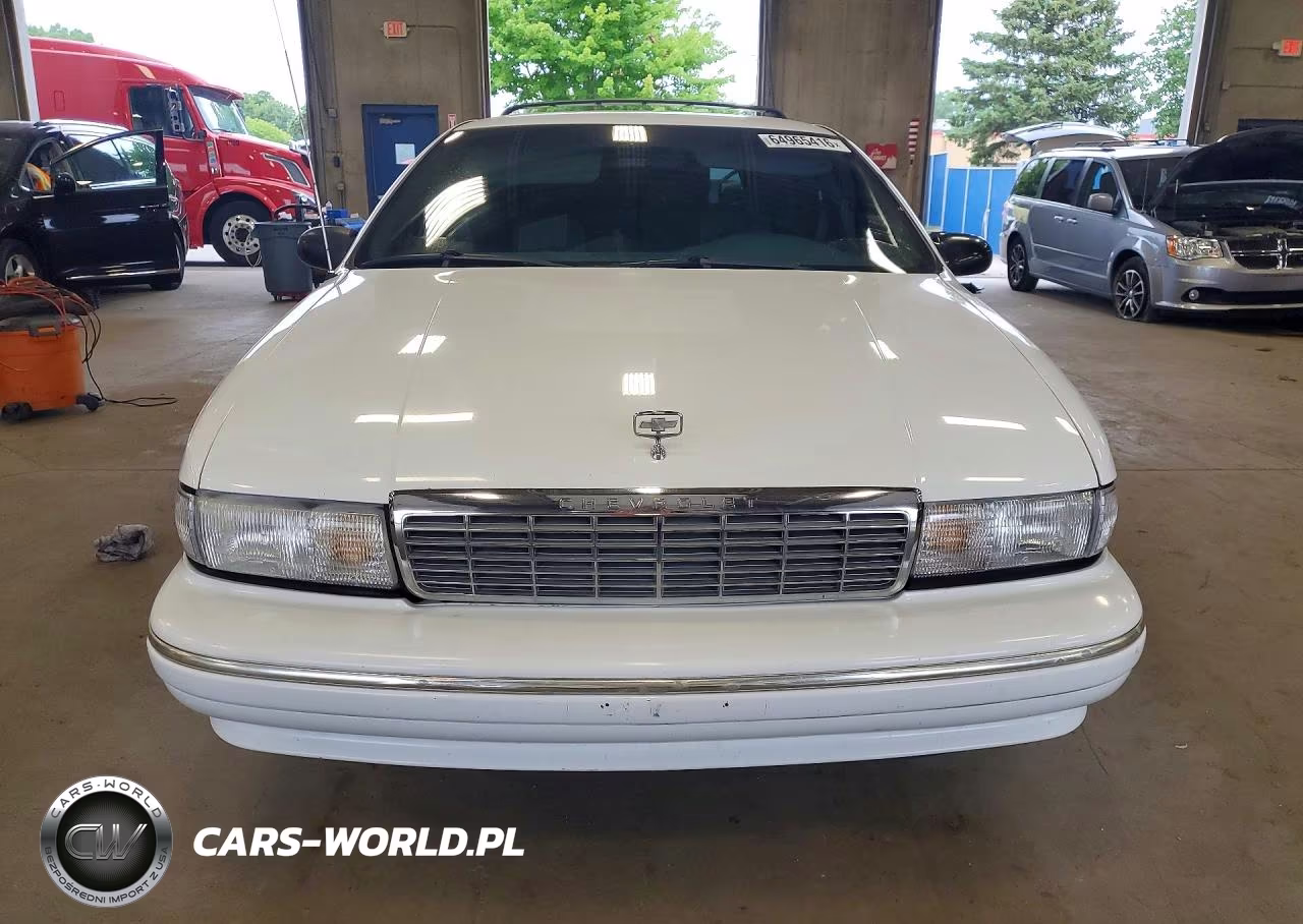1995 Chevrolet Caprice Classic VIN:1G1BL82P0SR179396 - 5