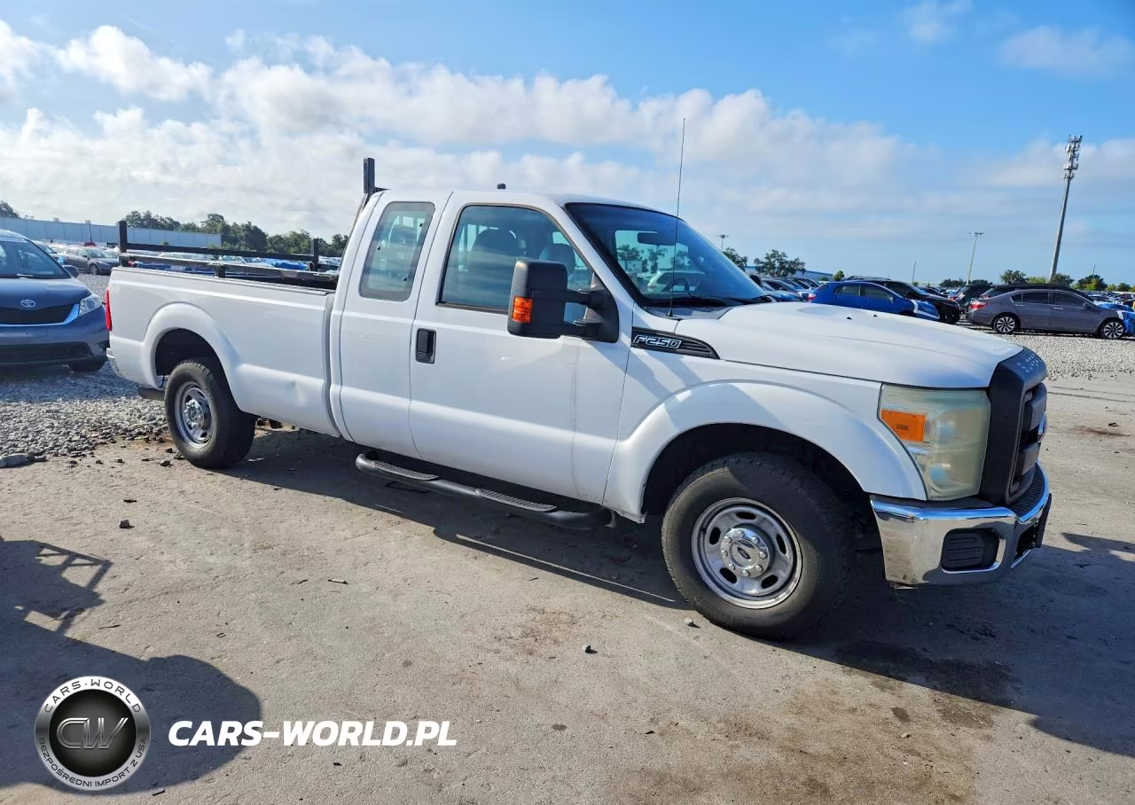 2011 Ford F250 Super Duty VIN:1FT7X2A69BEC44518 - 4