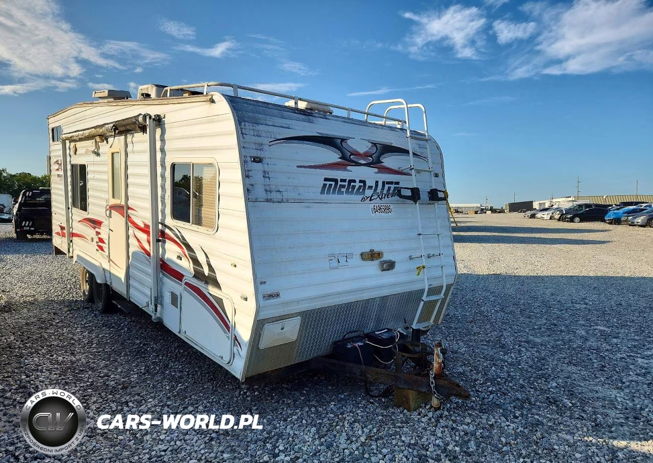 2009 Extreme Mega Lite Camper