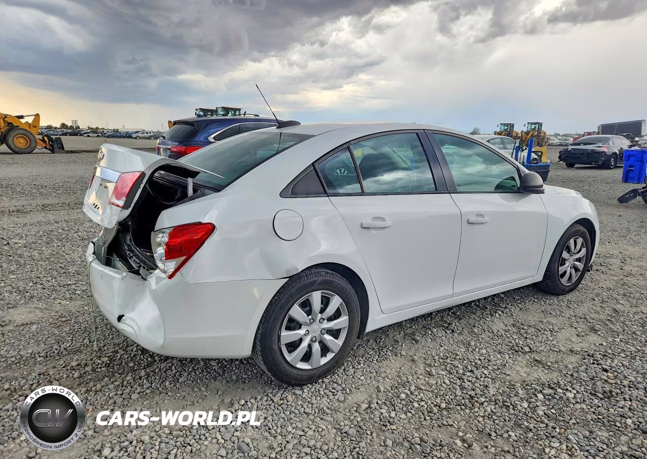 2016 Chevrolet Cruze Limited Ls VIN:1G1PC5SH0G7186347 - 3