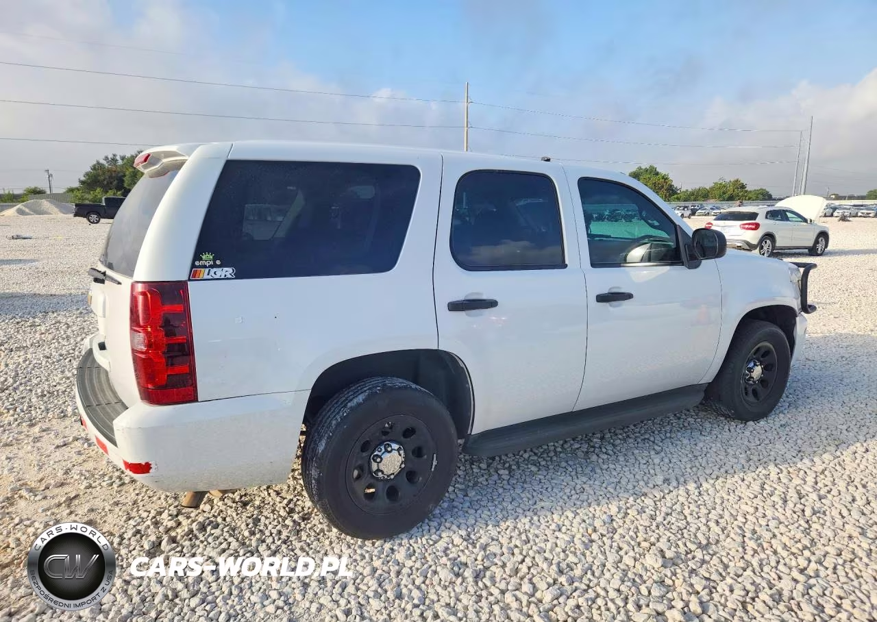 2012 Chevrolet Tahoe Police VIN:1GNLC2E0XCR317851 - 3