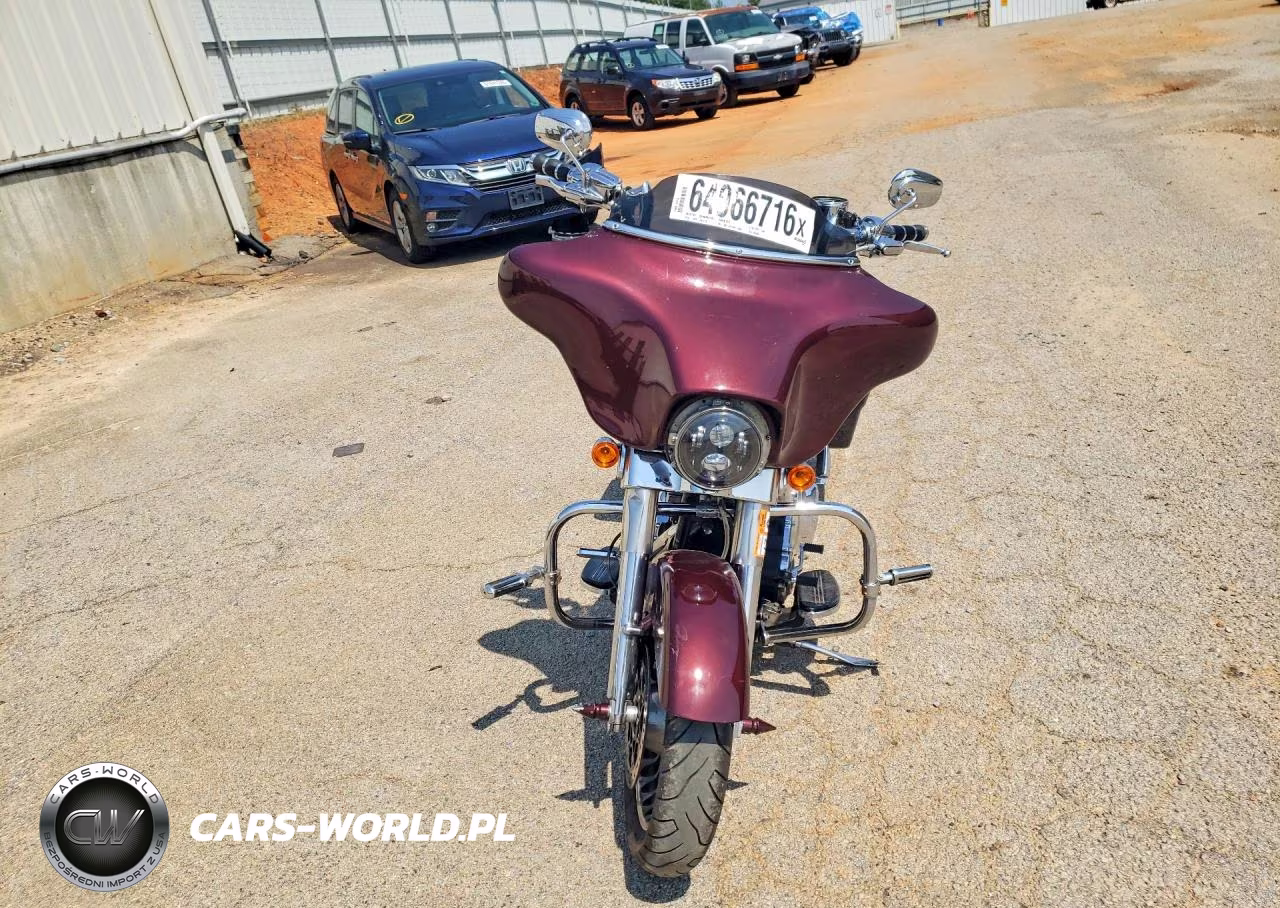2011 Harley-Davidson Flhx VIN:1HD1KBM14BB633409 - 2