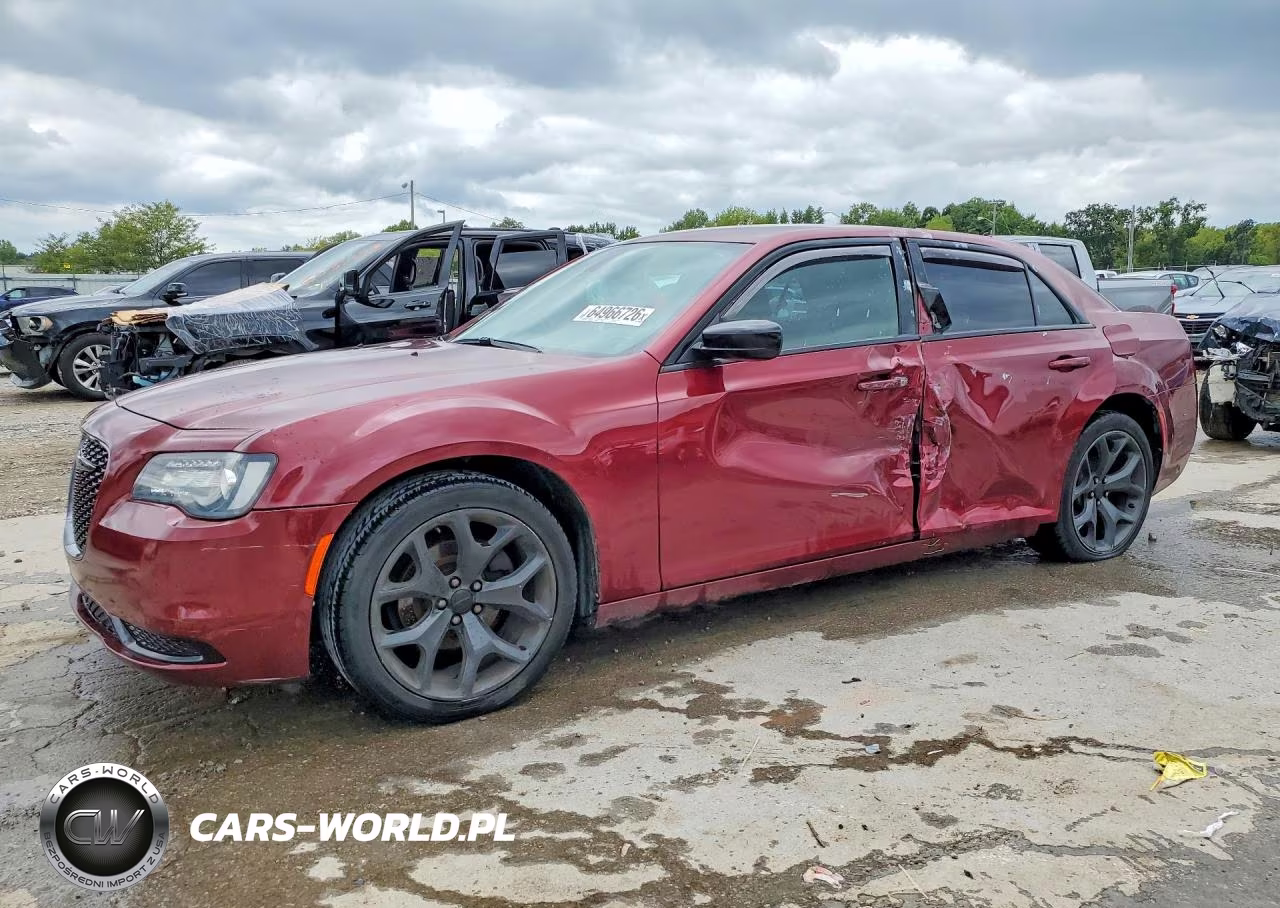 2020 Chrysler 300 Touring