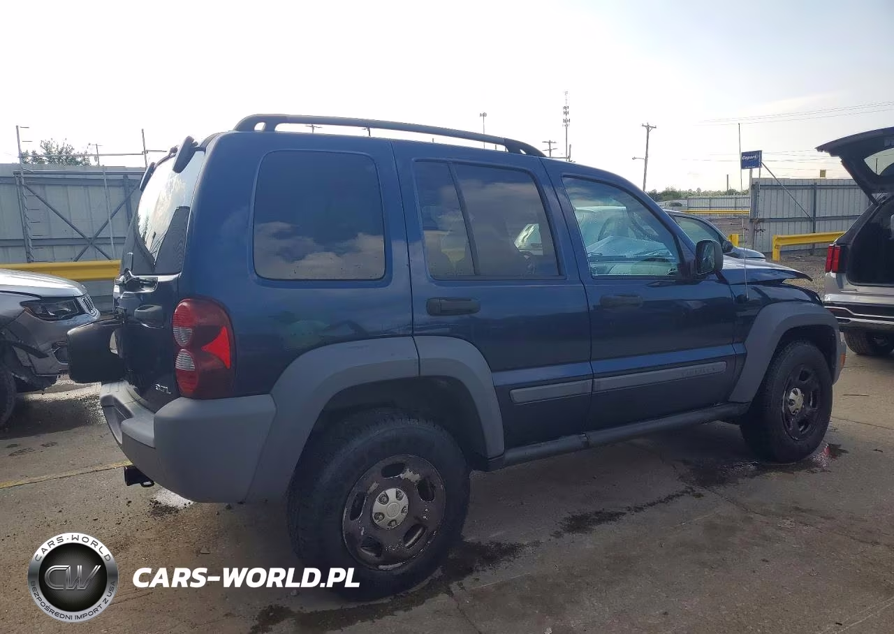 2005 Jeep Liberty Sport VIN:1J4GL48K55W587877 - 3