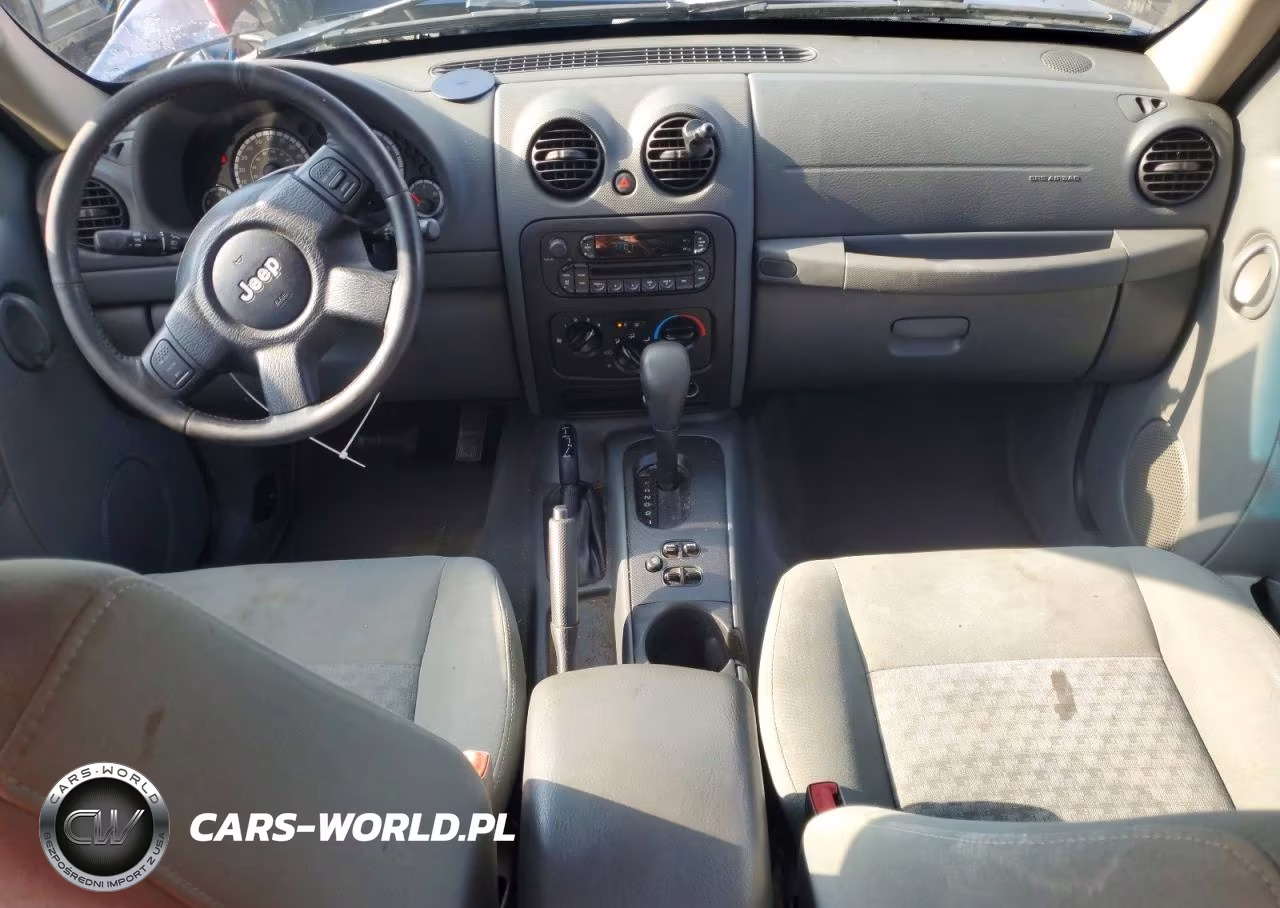 2005 Jeep Liberty Sport VIN:1J4GL48K55W587877 - 8
