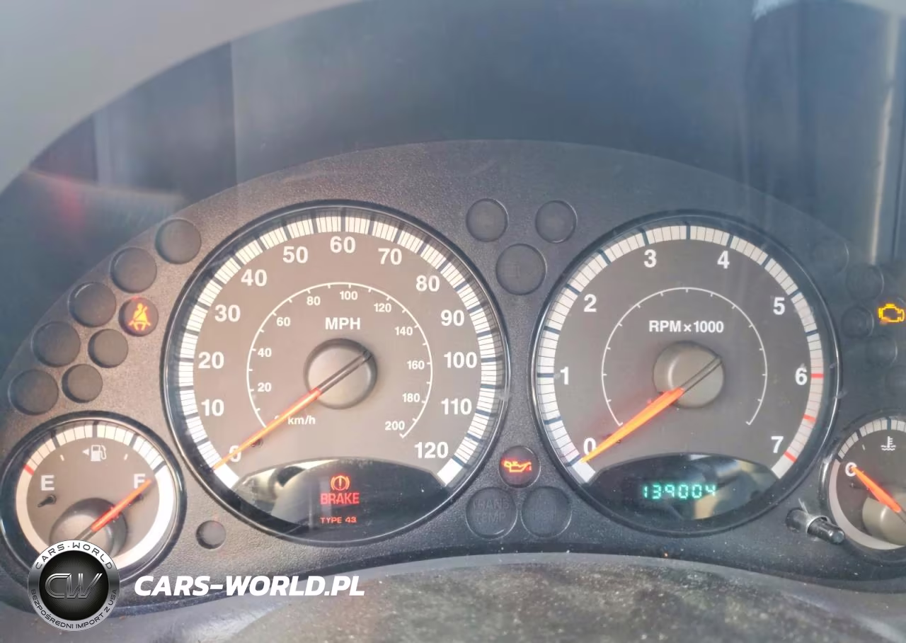 2005 Jeep Liberty Sport VIN:1J4GL48K55W587877 - 9