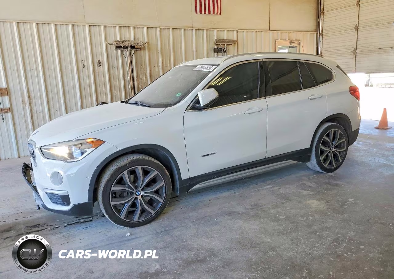 2018 BMW X1 Sdrive28I VIN:WBXHU7C39J5L05039 - 1