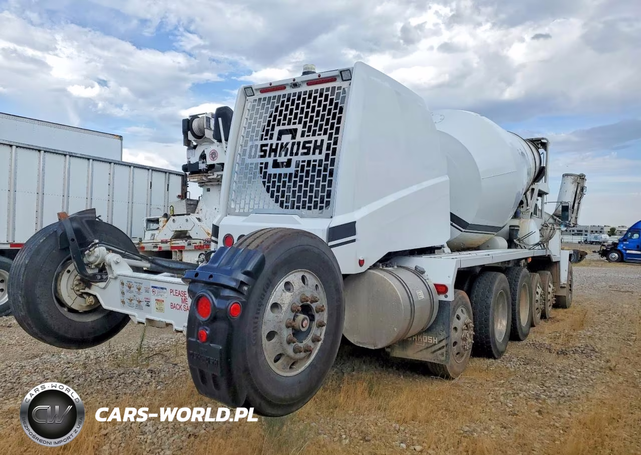 2022 Oshkosh Ready Mix Truck VIN:10TAFLGF8NS815603 - 4
