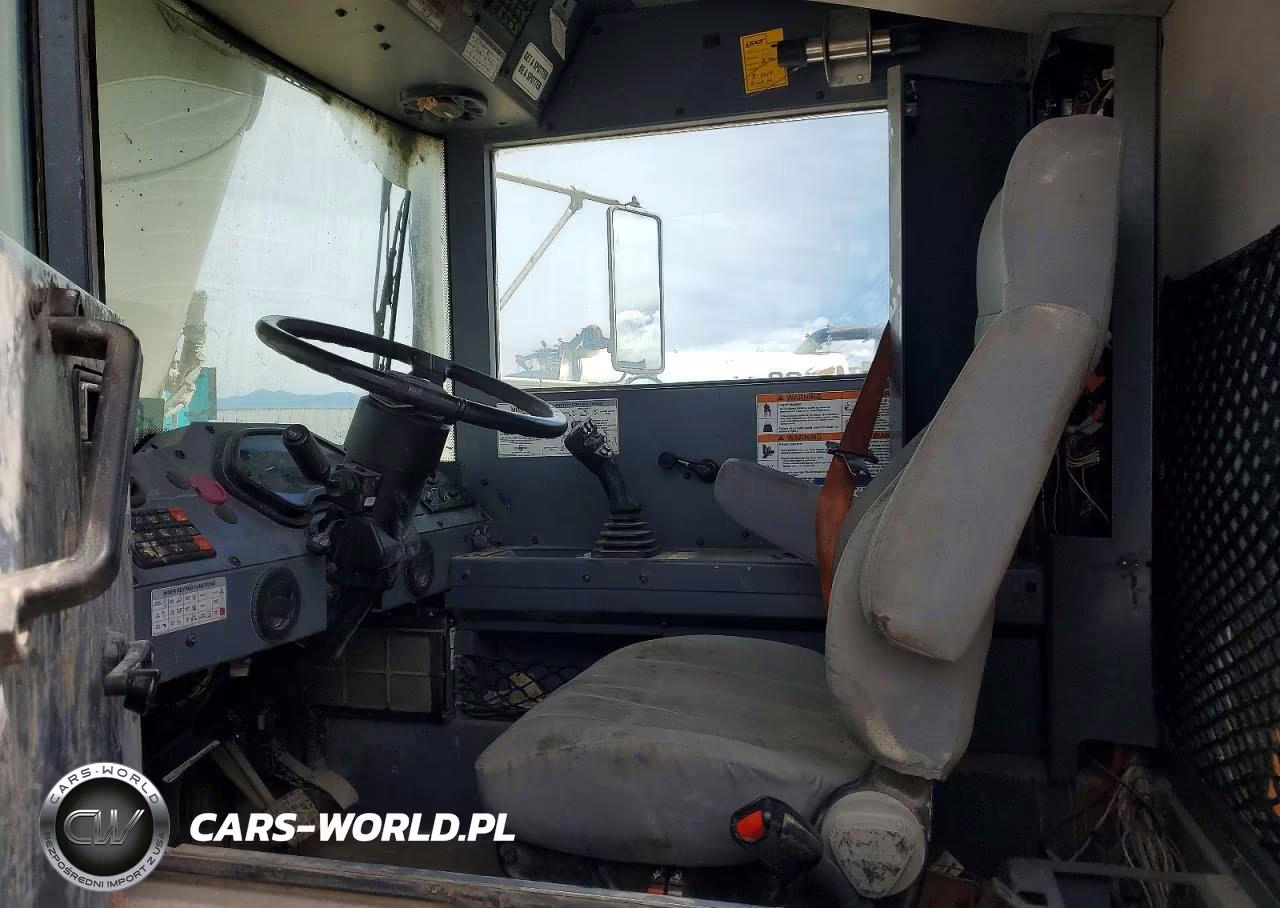 2022 Oshkosh Ready Mix Truck VIN:10TAFLGF8NS815603 - 5