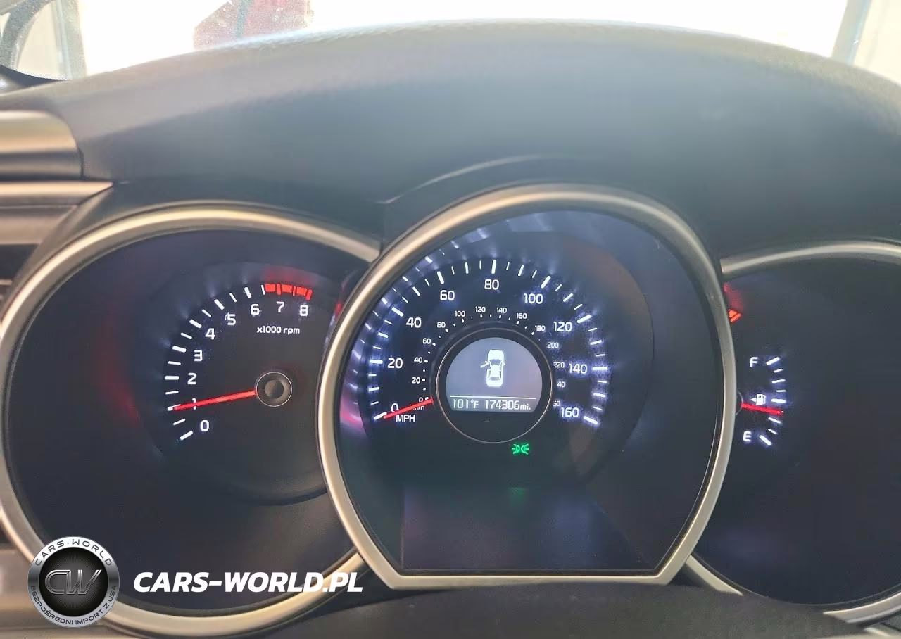 2015 Kia Optima Lx VIN:5XXGM4A77FG412932 - 9