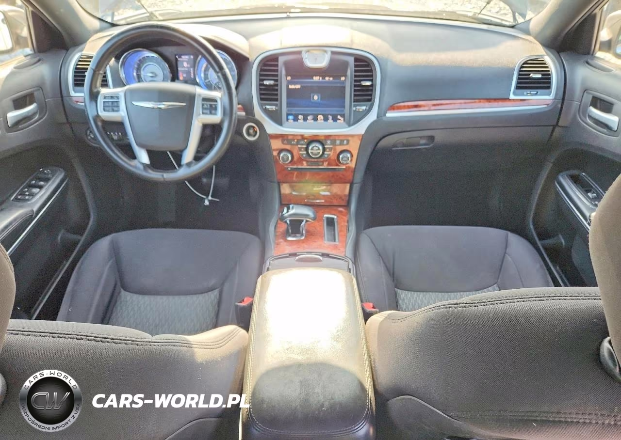 2014 Chrysler 300 VIN:2C3CCAAG0EH376100 - 8